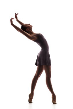 genç güzel dansçı izole silüeti