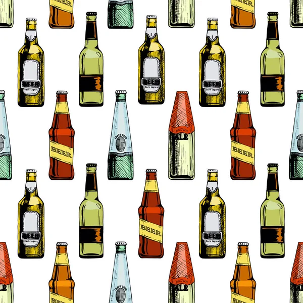 Seamless pattern with different beer bottles. — Stock Vector