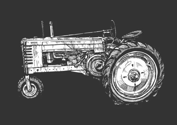 ヴィンテージエングレービングスタイルでレトロな三輪トラクターのベクトル手描きイラスト 黒い背景に隔離されてる サイドビュー — ストックベクタ