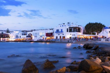 Günbatımında Mikonos, Yunanistan