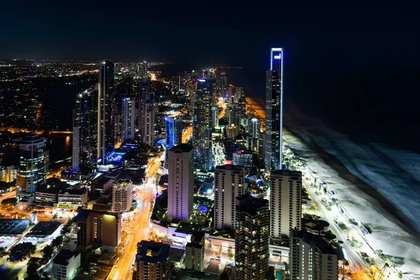 Surfers Paradise highrises ao pôr-do-sol — Fotografia de Stock