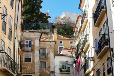 Geleneksel Portekizce mimarisi ve Lizbon'da bina