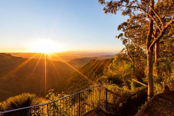 Zonsondergang vanaf het Gold Coast hinterland — Stockfoto