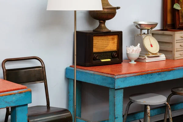 Vintage radio on old cabinet — Stock Photo, Image