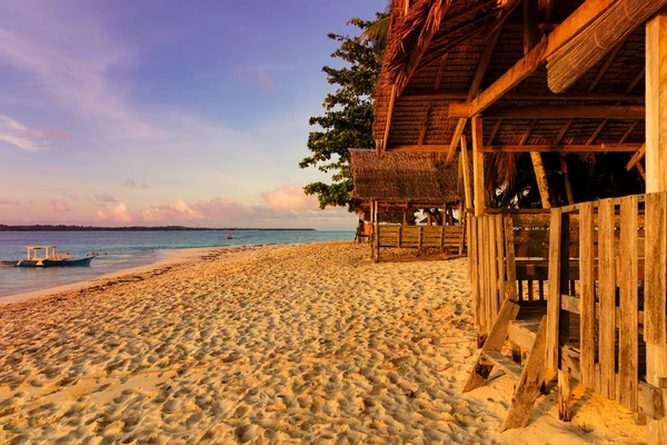 Cabaña Playa Prístina Isla Tropical Filipina Atardecer — Foto de Stock