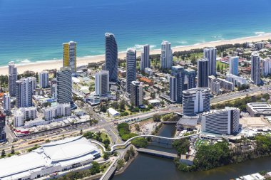 Hava görünümünü Broadbeach Kongre Merkezi ve casino Gold Coast Queensland, Avustralya
