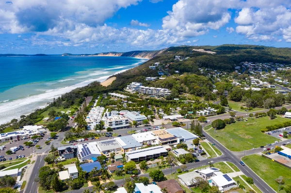 The town of Rainbow Beach on a sunny day in QLD — Stock Photo, Image