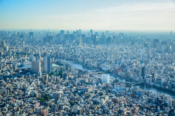 TOKYO, JAPÃO: Vista aérea da cidade de Tóquio tomada do topo da Torre Skytree de Tóquio — Fotografia de Stock