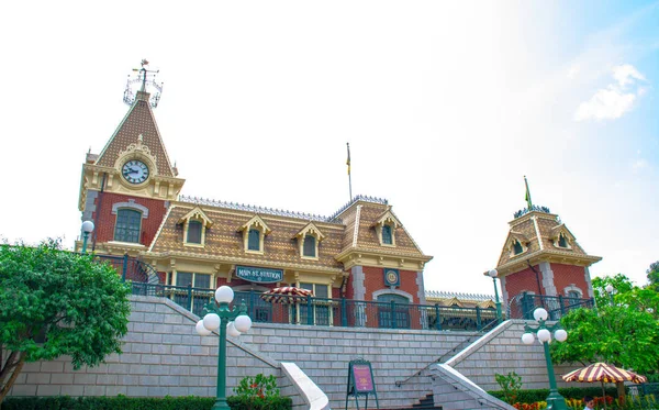 Hong Kong Disneyland main street railway station, Hong Kong Disneyland — Stock Photo, Image