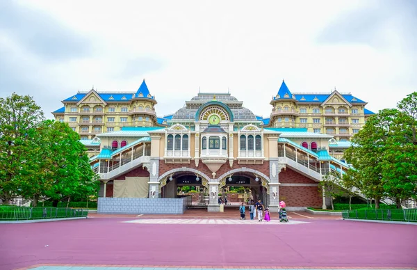 Chiba, Japán: Tokyo Disneyland Resort monorail station, Urayasu, Chiba, Japán — Stock Fotó