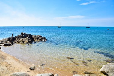 Samui Adası, Tayland kayalık sahil kumlu plaj güzel deniz manzarası