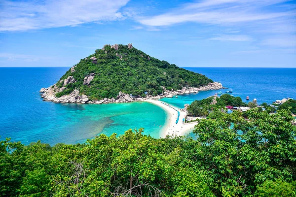 Belle plage de Thaïlande de l'île de Nang Yuan, la destination touristique populaire près de l'île de Samui dans le golfe de Thaïlande — Photo