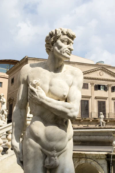 Fontana Pretoria (Fuente de la vergüenza) en Palermo, Sicilia, Italia —  Fotos de Stock