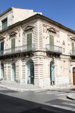 Ragusa, Sicilya, İtalya ve Avrupa 'nın tarihi merkezinde eski bir ev.