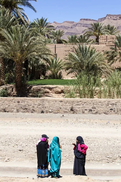 Tre Donne Marocchine Nel Remoto Villaggio Afra Tagounith Marocco Meridionale — Foto Stock