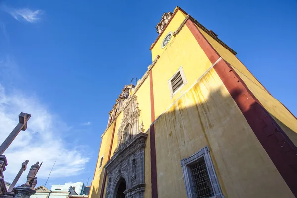 Fachada da Igreja Parroquia de Basílica Colegiata de Nuestra Seora de Guanajuato em Guanajuato - México (América do Norte ) — Fotografia de Stock