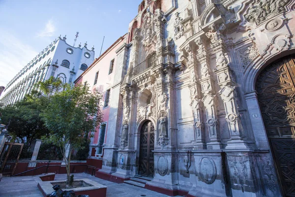 Homlokzati Templo de La Compania de Jesus templom, Guanajuato, Mexikó (Észak-Amerika) — Stock Fotó