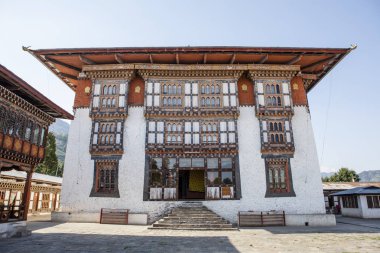 Drametse Goemba Manastırı ve keşiş okul - Doğu Birleşik Arap Emirlikleri - Asya