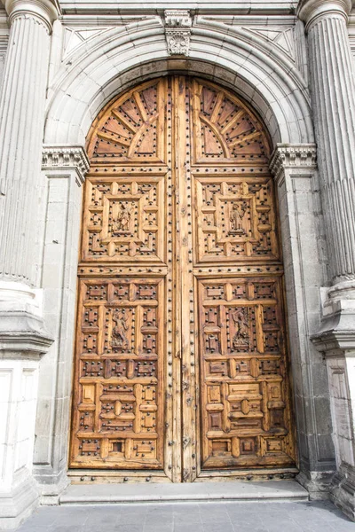 Fachada de la Catedral Metropolitana de la Ciudad de México - México (América del Norte ) — Foto de Stock