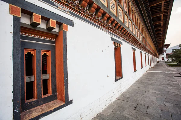 廷布，不丹，亚洲的 Trashi Chhoe 宗寺立面 — 图库照片
