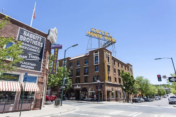 Fasad av Hotel Monte Vista mitt i Flagstaff, Arizona, Usa — Stockfoto