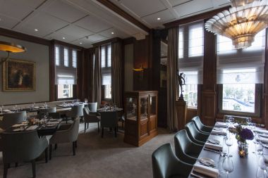 Groote Industrieele Kulübü Hollanda'nın Amsterdam, iç