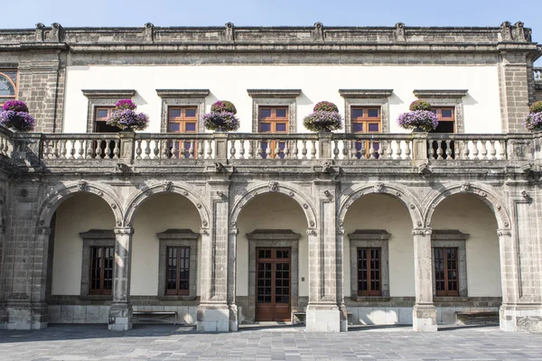 Gevel van het Castillo de Chapultepec-kasteel in Mexico-stad, Mexico, Noord-Amerika — Stockfoto