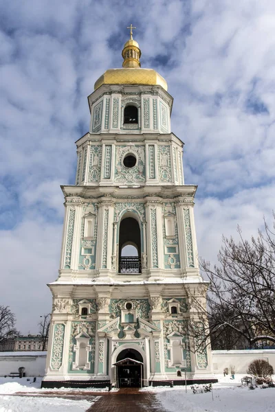 Außenansicht des Glockenturms an der St. Sofia-Kathedrale in Kiew, Ukraine, Europa — Stockfoto