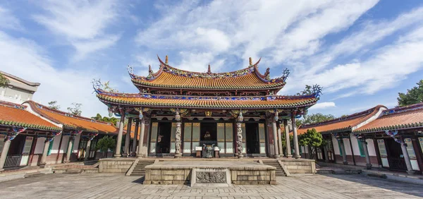 Pátio do Templo de Confúcio em Taipei, Taiwan (Ásia ) — Fotografia de Stock