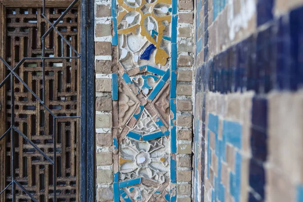 Fassade der juma-Moschee in der Altstadt (Bezirk Abanotubani), Tiflis, Georgien (Europa)) — Stockfoto