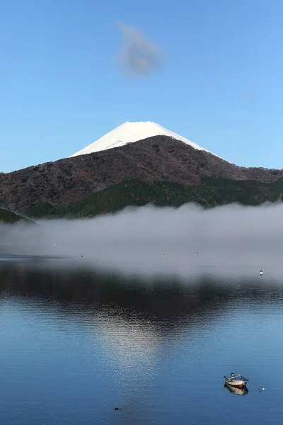 Monte Fuji Reflejado Lago Junto Montaña Durante Amanecer Japón Asia —  Fotos de Stock