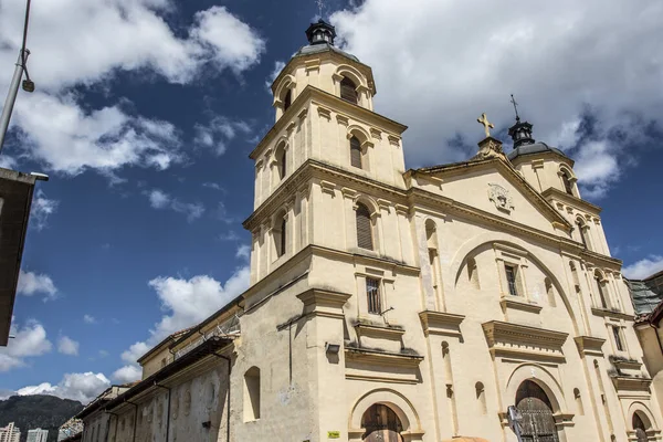 Πρόσοψη Της Εκκλησίας Candelaria Στην Μπογκοτά Κολομβία Νότια Αμερική — Φωτογραφία Αρχείου