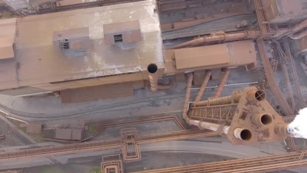 Aerial view of industrial steel plant. Aerial sleel factory. Flying over smoke steel plant pipes. Building. Cranes — Stock Video