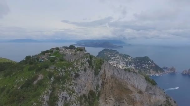 Isla de Capri, Italia Vídeo aéreo — Vídeos de Stock