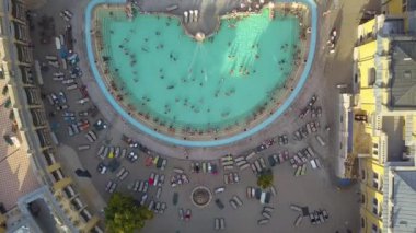 Yüzme Havuzu Gellert spa ve banyo Budapeşte, Macaristan Hava atış. Havadan görünümü