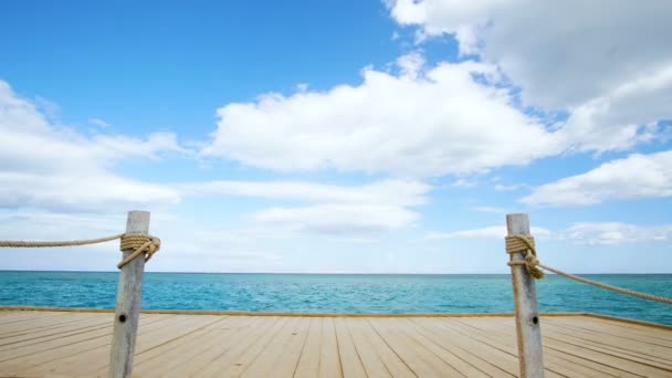 Облака Лапса Времени над тропическим океаном — стоковое видео