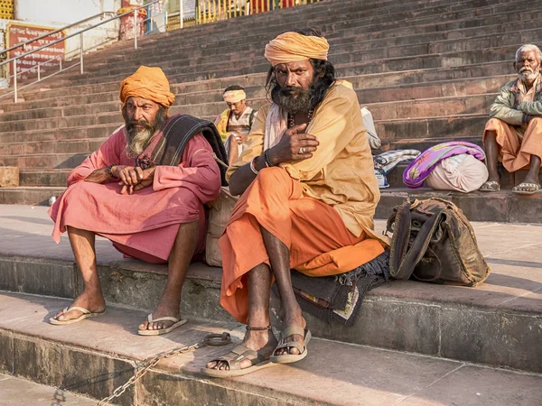 İki Sadhus Rishikesh — Stok fotoğraf