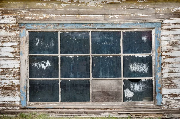 Fenêtres de garage en Amérique rurale — Photo