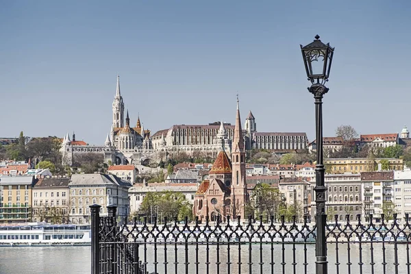 Castles And An Outdoor Lamp — Stock Photo, Image