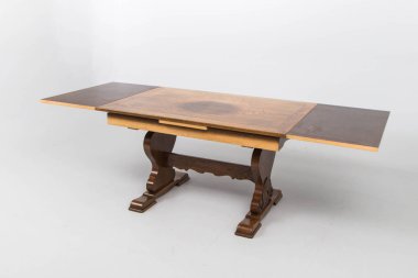 antika ahşap masaları