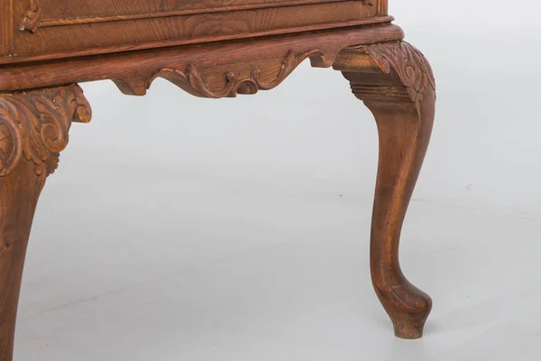 Tische aus antikem Holz — Stockfoto