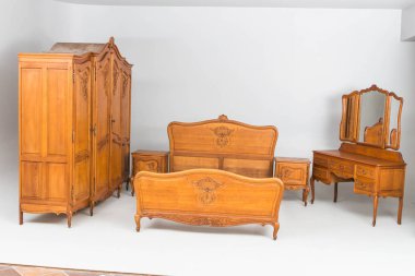 iskemleler antika ahşap