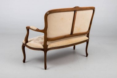 Kanapeler antika koltuklar