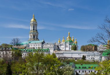 Kiev, Ukrayna - 17 Nisan 2017: Kiev-Pecherskaya Lavra panoramik manzaralı