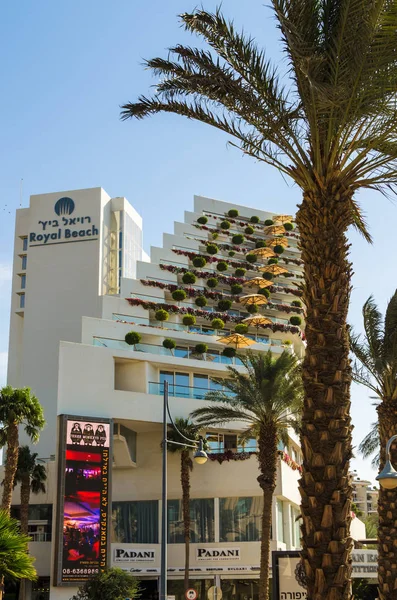 Eilat, İsrail 7 Kasım 2017: Otel Royal Beach, Eilat promenade, Eilat, İsrail yer. Seyahat ve Turizm kavramı 