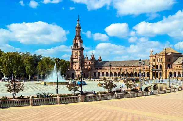 Turistas Plaza España Sevilla España Construida 1928 Ejemplo Arquitectura Regionalista — Foto de Stock