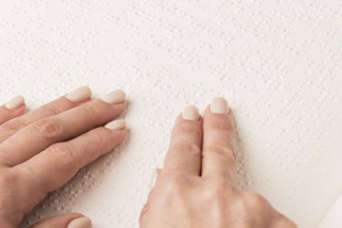 Braille kitaplar. Senin fingertips dokunuş doku p