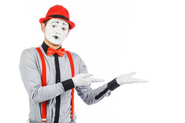 Bir adam portresi sanatçı, palyaço, MIME. İzole bir şey gösterir