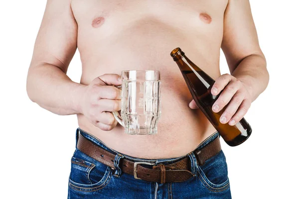 Büyük bir göbek, bir adamla bir bardak bira döküyor. — Stok fotoğraf