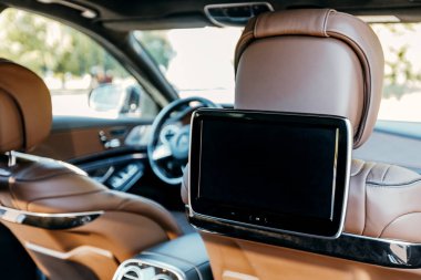 Tambov, Rusya-28 Haziran 2018: modern lüks bir otomobilin içi Me